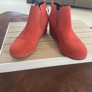 SOREL Evie Waterproof Suede Leather Wedge Ankle Booties;  Size 11; Warp Red